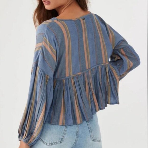 O’NEILL Rosie Top Sz L Navy Blue Striped Front Tie Balloon Sleeve Ruffle Viscose - Picture 4 of 10